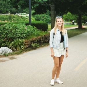 Meet your Posher, Caroline